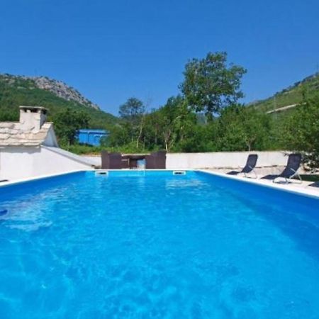 Apartments Bubalo Omiš Exteriör bild